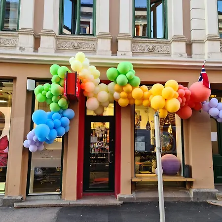 International Designers Space