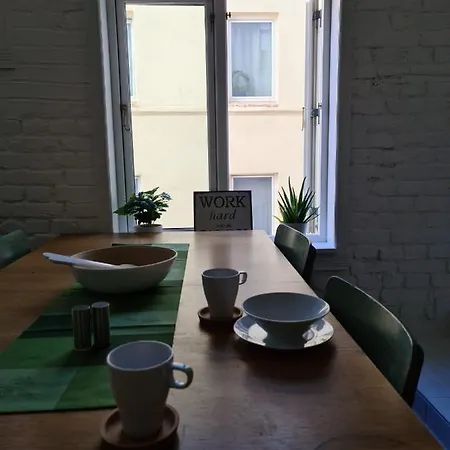 International Designers Space דירה